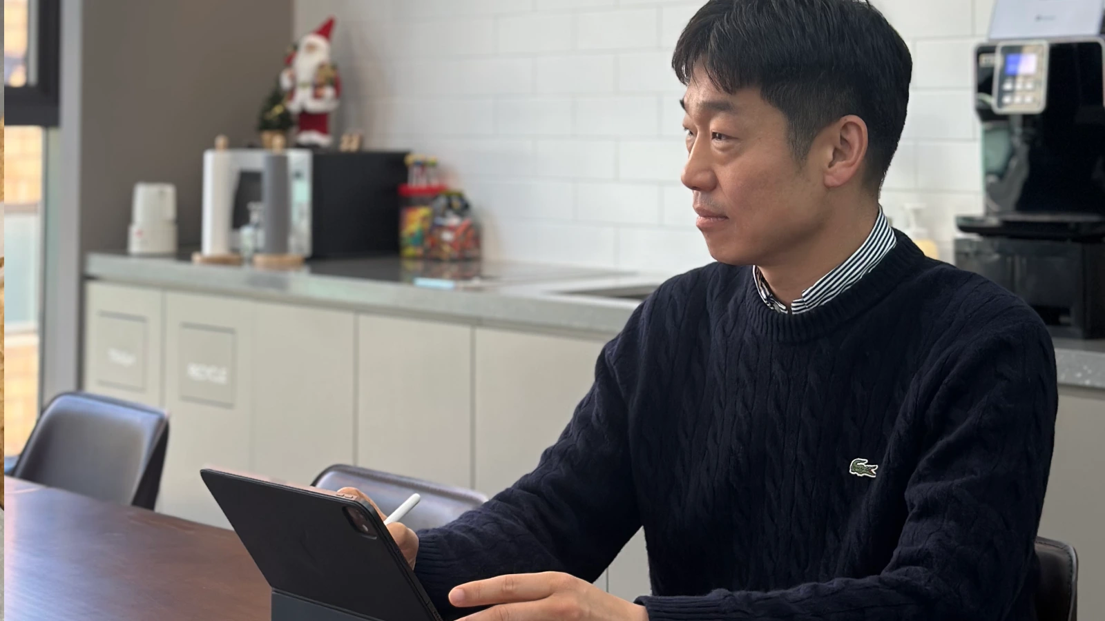 대표님 인터뷰 사진